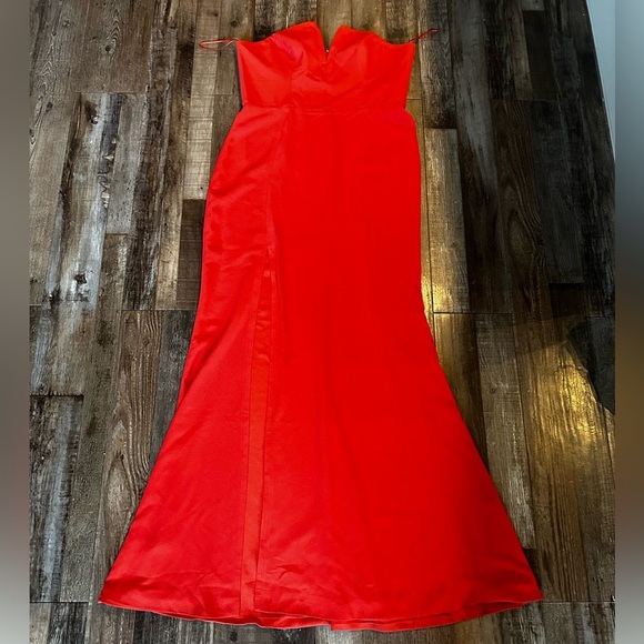 Dress the Population Fernanda Strapless Evening Gown in Poppy Size XXL - Picture 2 of 4